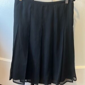 H&M pleated crepe skirt